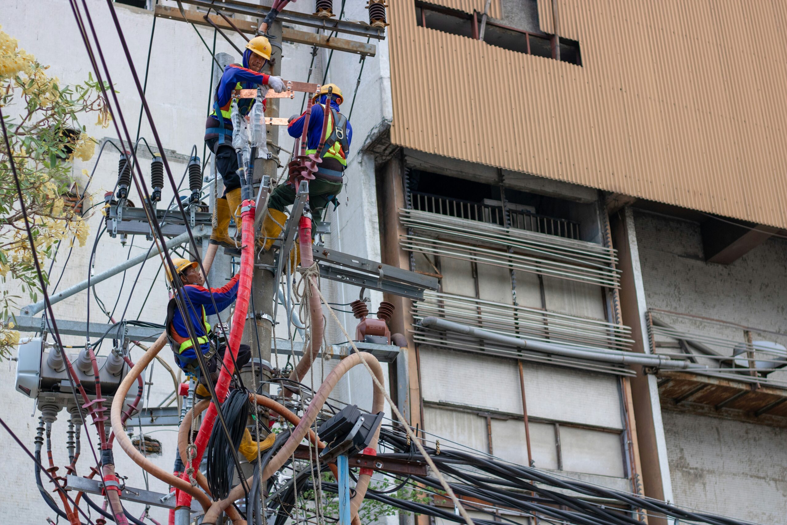 Electricians UAE – Wiring & Repair in All Emirates